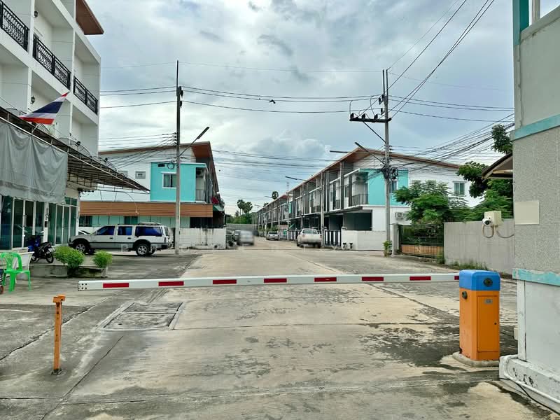 For Sale - หมู่บ้านอุ่นไอรัก หนองไม้แดง-อมตะ, Chon Buri (Pattaya)