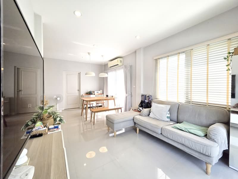 For Sale - The Centro Watcharapol, Bangkok