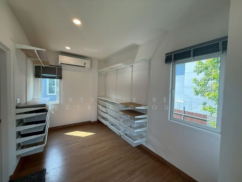 Centro Bangna-Wongwean, Bangkok, Kanchanaphisek Road, Dok Mai, Prawet, Bangkok, 4 Bedrooms, 200 sqm, Single Detached House For Rent, by Forty-Six Real Estate Group, 500212410 - DDproperty.com