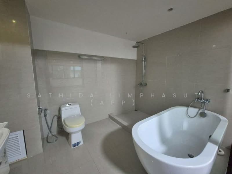 Jomtien Condotel and Village : จอมเทียน คอนโดเทล แอนด์ วิลเลจ, ชลบุรี, 318/39 ถ.ทัพพระยา, หนองปรือ, บางละมุง, ชลบุรี, 375 ตร.ม., วิลล่า ขาย, โดย Sathida Limphasut (App), 500212464 - DDproperty.com