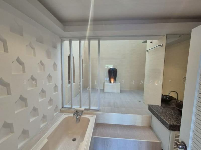 Jomtien Condotel and Village, Chon Buri (Pattaya), 318/39 Thappraya Rd, Nong Pru, Bang Lamung (Pattaya), Chon Buri (Pattaya), 8 Bedrooms, 375 sqm, Villa For Sale, by Sathida Limphasut (App), 500212464 - DDproperty.com