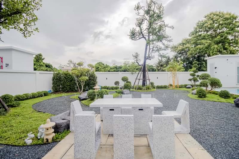 9 Morakot The Koji, Chiang Mai, Mae Hia, Muang Chiang Mai, Chiang Mai, 4 Bedrooms, 348 sqm, Single Detached House For Sale, by Tanannat Porntadapattanayothin, 500212482 - DDproperty.com