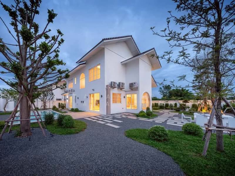 9 Morakot The Koji, Chiang Mai, Mae Hia, Muang Chiang Mai, Chiang Mai, 4 Bedrooms, 348 sqm, Single Detached House For Sale, by Tanannat Porntadapattanayothin, 500212482 - DDproperty.com