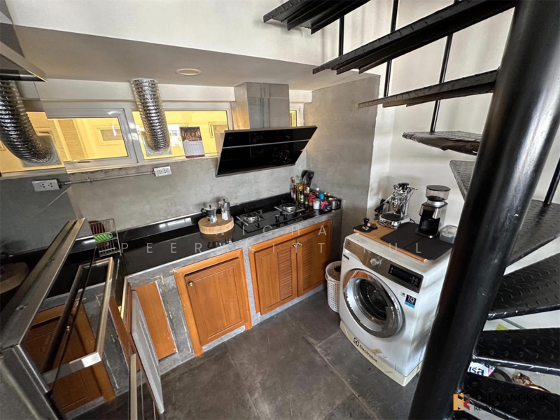 Thonglor Tower, Bangkok, Soi Thonglor, Sukhumvit 55 Road, Khlongtoei Nua, Watthana, Bangkok, 2 Bedrooms, 100 sqm, Condo For Rent, by Nicha Peerakittikul, 500212503 - DDproperty.com