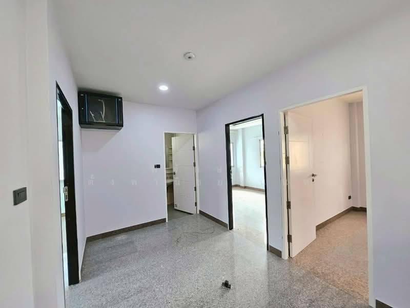 งามเจริญ 4 : Ngam Charoen 4, กรุงเทพ, อนามัยงามเจริญ, ท่าข้าม, บางขุนเทียน, กรุงเทพ, 150 ตร.ม., บ้านเดี่ยว ขาย, โดย พิจักษณ์ ตั้งพานิชยานนท์, 500212506 - DDproperty.com