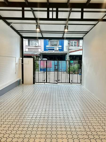 Lapawan 5 : ลภาวัน โครงการ 5, นนทบุรี, บางรักน้อย, เมืองนนทบุรี, นนทบุรี, 135 ตร.ม., ทาวน์เฮ้าส์ ขาย, โดย Connex Property, 500212508 - DDproperty.com