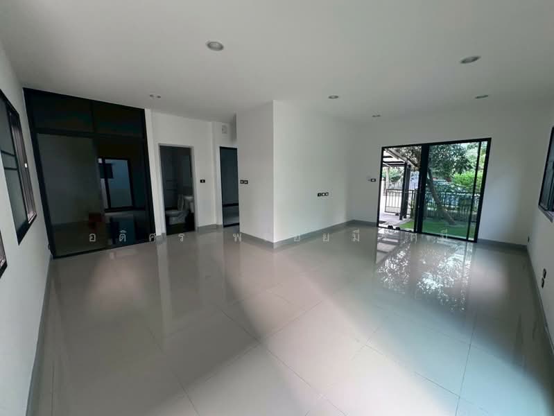 Pave Rangsit-Vibhavadi, Pathum Thani, Rangsit - Nakhon Nayok Road, Bang Yitho, Thanyaburi, Pathum Thani, 3 Bedrooms, 156 sqm, Single Detached House For Rent, by Adisorn Ploymeerassamee, 500212570 - DDproperty.com