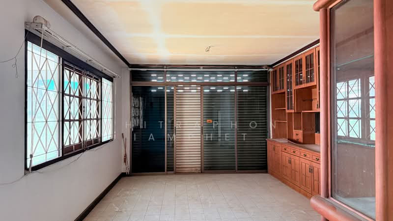 Ratchada House, Bangkok, Samsen Nok, Huai Khwang, Bangkok, 3 Bedrooms, 220 sqm, Single Detached House For Sale, by Chitraphon Iamphet, 500212586 - DDproperty.com