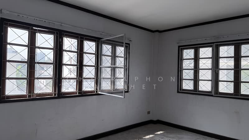 บ้านเดี่ยวรัชดา, กรุงเทพ, สามเสนนอก, ห้วยขวาง, กรุงเทพ, 220 ตร.ม., บ้านเดี่ยว ขาย, โดย Chitraphon Iamphet, 500212586 - DDproperty.com