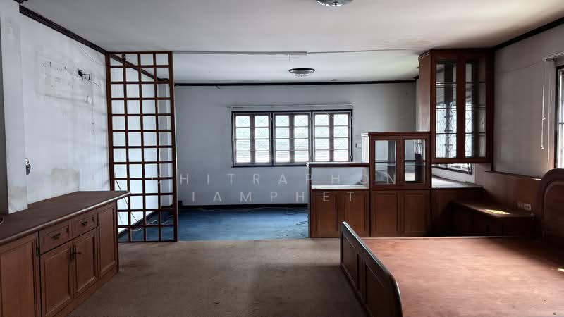 Ratchada House, Bangkok, Samsen Nok, Huai Khwang, Bangkok, 3 Bedrooms, 220 sqm, Single Detached House For Sale, by Chitraphon Iamphet, 500212586 - DDproperty.com