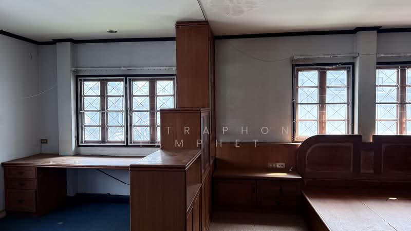 Ratchada House, Bangkok, Samsen Nok, Huai Khwang, Bangkok, 3 Bedrooms, 220 sqm, Single Detached House For Sale, by Chitraphon Iamphet, 500212586 - DDproperty.com