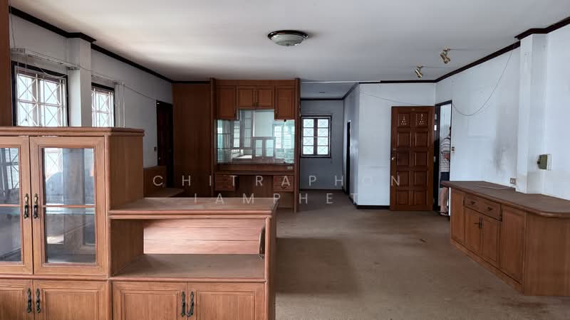 Ratchada House, Bangkok, Samsen Nok, Huai Khwang, Bangkok, 3 Bedrooms, 220 sqm, Single Detached House For Sale, by Chitraphon Iamphet, 500212586 - DDproperty.com