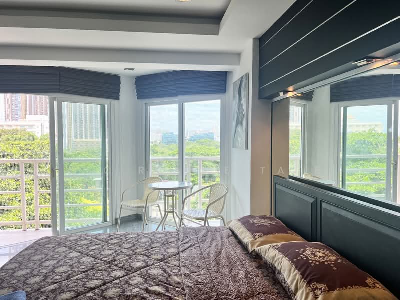 For Sale - Jomtien Beach Condo, Chon Buri (Pattaya)