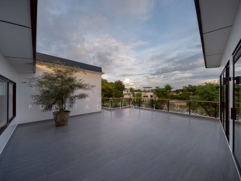 9 Morakot The Urban, Chiang Mai, Wat Khet, Muang Chiang Mai, Chiang Mai, 5 Bedrooms, 400 sqm, Single Detached House For Sale, by Tanannat Porntadapattanayothin, 500212609 - DDproperty.com