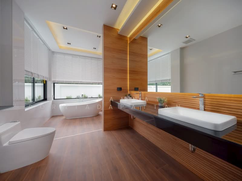 9 Morakot The Urban, Chiang Mai, Wat Khet, Muang Chiang Mai, Chiang Mai, 5 Bedrooms, 400 sqm, Single Detached House For Sale, by Tanannat Porntadapattanayothin, 500212609 - DDproperty.com