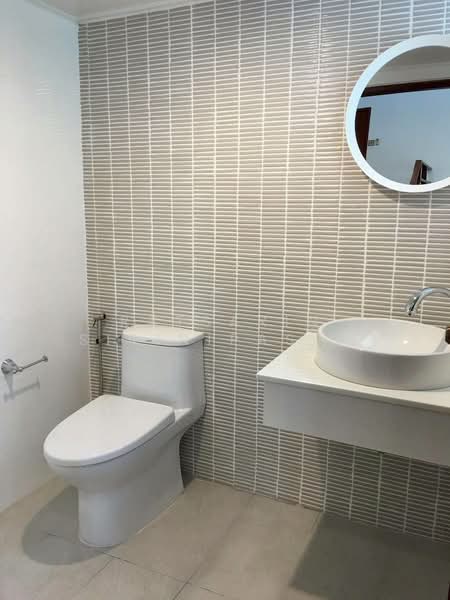 House Ruamrudee, Bangkok, Lumphini, Pathum Wan, Bangkok, 3 Bedrooms, 210 sqm, Single Detached House For Rent, by Ratsarin Sirinipaspong, 500212613 - DDproperty.com