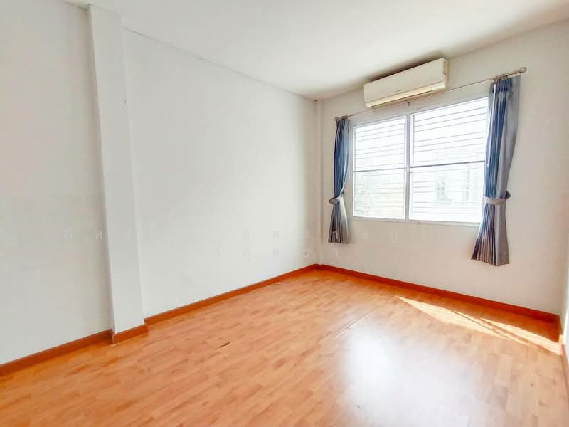 เดอะทรัสต์ทาวน์ วงแหวนลำลูกกา ถนนลำลูกกา ต.บึงคำพร้อย อ.ลำลูกกา จ.ปทุมธานี, ปทุมธานี, ลำลูกกา, บึงคำพร้อย, ลำลูกกา, ปทุมธานี, 110 ตร.ม., ทาวน์เฮ้าส์ ขาย, โดย ภัทรนัน อิศรางกูร ณ อยุธยา, 500212625 - DDproperty.com