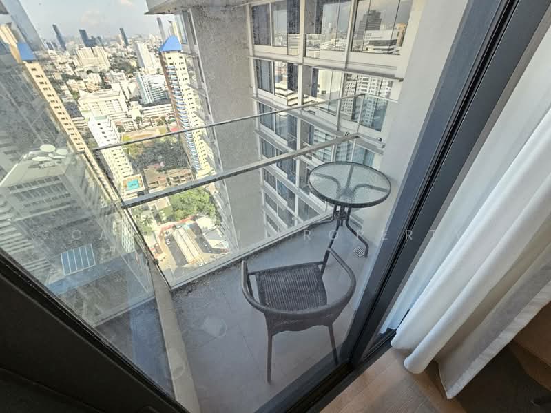 The Esse Asoke, Bangkok, 333 Soi Sukhumvit 21, Sukhumvit Road, Khlongtoei Nua, Watthana, Bangkok, 2 Bedrooms, 76 sqm, Condo For Rent, by caveman property, 500212639 - DDproperty.com