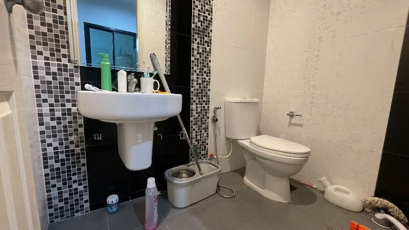 ขาย - ทาวน์เฮ้า อิงทาวน์ ติวานนท์ ทำเลดี ต้นซอย พร้อมอยู่ ราคาถูก, ปทุมธานี