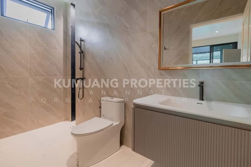 Wang Tan village, Chiang Mai, San Phak Wan, Hang Dong, Chiang Mai, 4 Bedrooms, 350 sqm, Single Detached House For Sale, by Tanannat Porntadapattanayothin, 500212648 - DDproperty.com