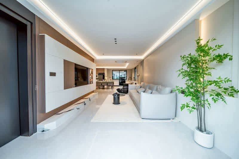 Eakmongkol Village Pattaya, Chon Buri (Pattaya), Nong Pru, Bang Lamung (Pattaya), Chon Buri (Pattaya), 6 Bedrooms, 230 sqm, Single Detached House For Sale, by สิตานัน (คุณเปียว) อาจศิริ, 500212656 - DDproperty.com