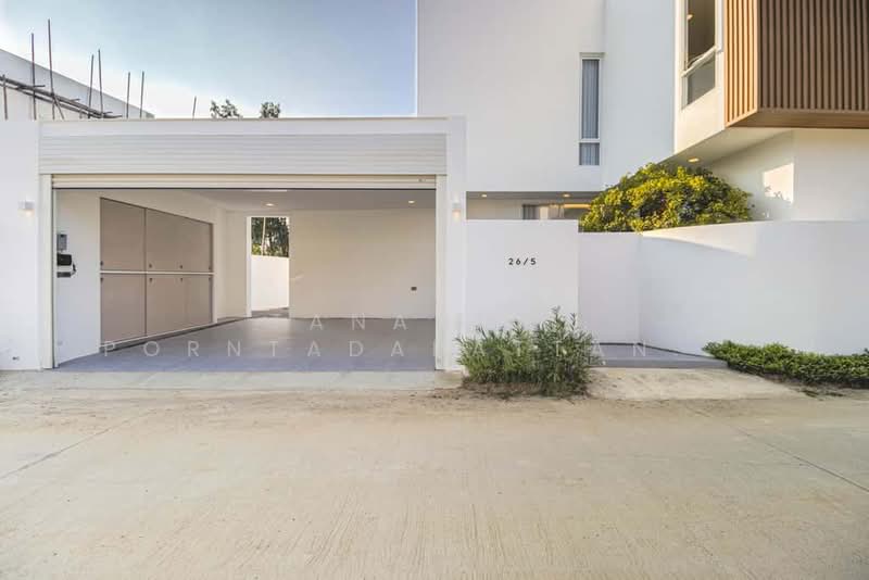 บ้านพูลวิลล่าวิวทะเลสาบ, Chiang Mai, San Ton Pao, San Kamphaeng, Chiang Mai, 3 Bedrooms, 285 sqm, Single Detached House For Sale, by Tanannat Porntadapattanayothin, 500212660 - DDproperty.com