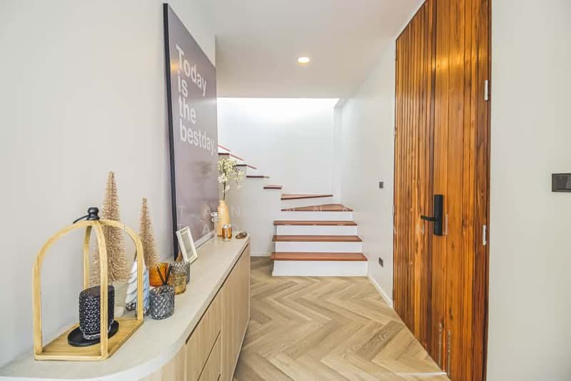 บ้านพูลวิลล่าวิวทะเลสาบ, Chiang Mai, San Ton Pao, San Kamphaeng, Chiang Mai, 3 Bedrooms, 285 sqm, Single Detached House For Sale, by Tanannat Porntadapattanayothin, 500212660 - DDproperty.com