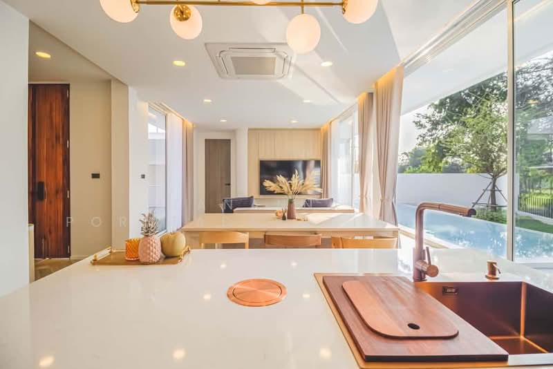 บ้านพูลวิลล่าวิวทะเลสาบ, Chiang Mai, San Ton Pao, San Kamphaeng, Chiang Mai, 3 Bedrooms, 285 sqm, Single Detached House For Sale, by Tanannat Porntadapattanayothin, 500212660 - DDproperty.com