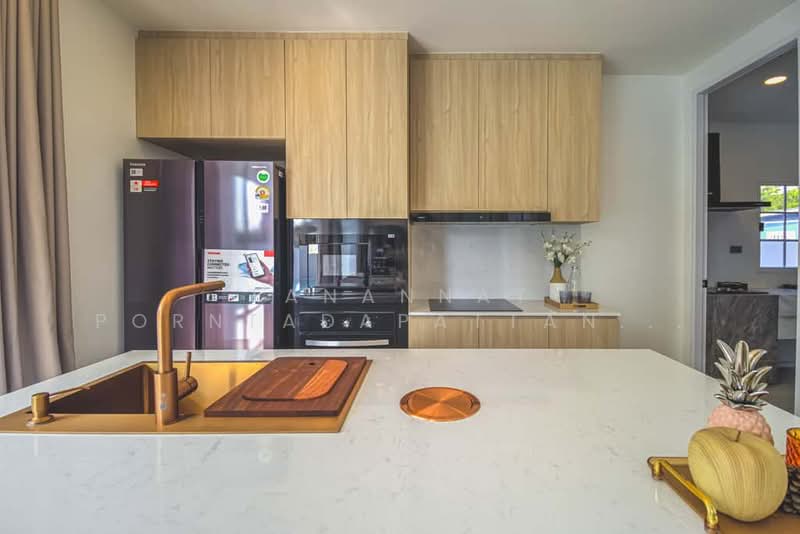 บ้านพูลวิลล่าวิวทะเลสาบ, Chiang Mai, San Ton Pao, San Kamphaeng, Chiang Mai, 3 Bedrooms, 285 sqm, Single Detached House For Sale, by Tanannat Porntadapattanayothin, 500212660 - DDproperty.com