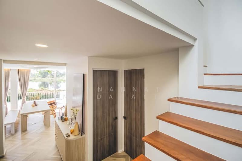 บ้านพูลวิลล่าวิวทะเลสาบ, Chiang Mai, San Ton Pao, San Kamphaeng, Chiang Mai, 3 Bedrooms, 285 sqm, Single Detached House For Sale, by Tanannat Porntadapattanayothin, 500212660 - DDproperty.com