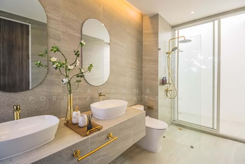 บ้านพูลวิลล่าวิวทะเลสาบ, Chiang Mai, San Ton Pao, San Kamphaeng, Chiang Mai, 3 Bedrooms, 285 sqm, Single Detached House For Sale, by Tanannat Porntadapattanayothin, 500212660 - DDproperty.com