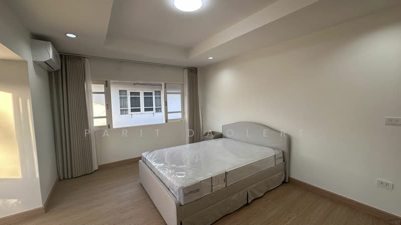 Perfect Place Ramkhamhaeng 164 : เพอร์เฟค เพลส รามคำแหง 164, กรุงเทพ, ซอยรามคำแหง 164, สะพานสูง, สะพานสูง, กรุงเทพ, 316 ตร.ม., บ้านเดี่ยว ขาย, โดย Parit Daolert, 500212663 - DDproperty.com