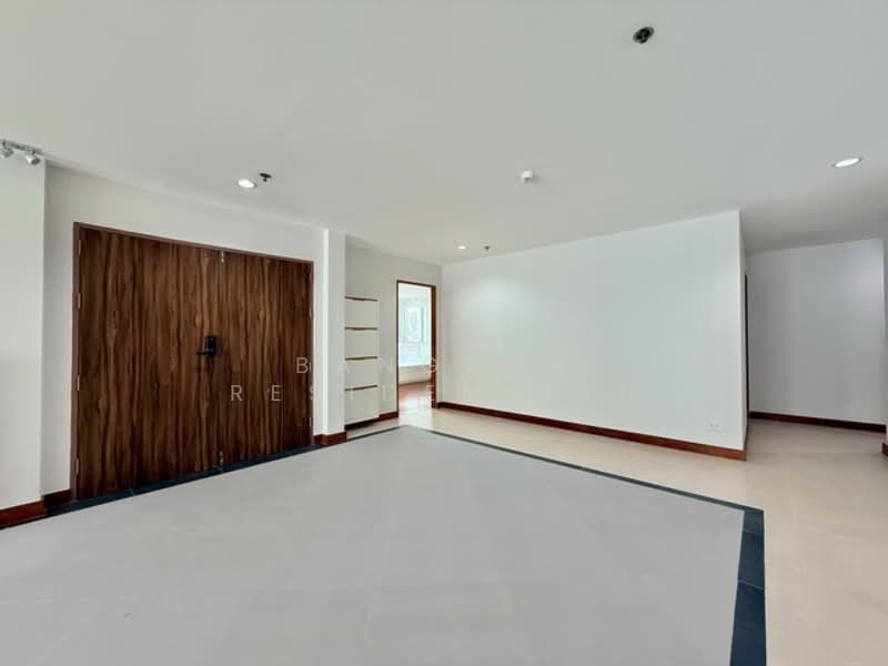 Queen’s Park View, Bangkok, 55 Soi Methi Niwet, Khong Tan, Khlong Toei, Bangkok, 4 Bedrooms, 480 sqm, Apartment For Rent, by Bangkok Residential, 500212668 - DDproperty.com