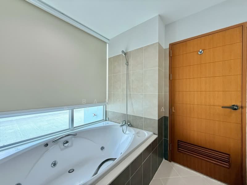 Queen’s Park View, Bangkok, 55 Soi Methi Niwet, Khong Tan, Khlong Toei, Bangkok, 4 Bedrooms, 480 sqm, Apartment For Rent, by Bangkok Residential, 500212668 - DDproperty.com