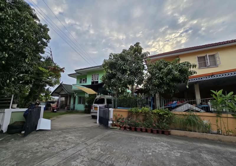 Preecha Suwinwong, Bangkok, Saen Sab, Min Buri, Bangkok, 3 Bedrooms, 200 sqm, Single Detached House For Sale, by Khun Amy, 500212678 - DDproperty.com
