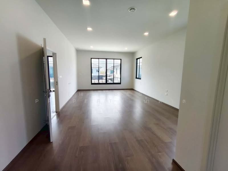 แกรนด์ บริทาเนีย วงแหวน-ประชาอุทิศ (Grand Britania Wongwaen-Prachauthit), กรุงเทพ, ทุ่งครุ, ทุ่งครุ, กรุงเทพ, 400 ตร.ม., บ้านเดี่ยว ขาย, โดย The Best Property น้ำตาล, 500212708 - DDproperty.com