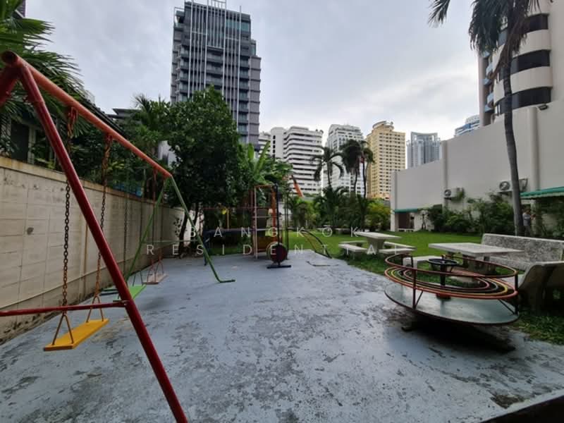 Rishi Court, Bangkok, 47 Soi Sukhumvit 15, Khlongtoei Nua, Watthana, Bangkok, 3 Bedrooms, 200 sqm, Apartment For Rent, by Bangkok Residential, 500212709 - DDproperty.com