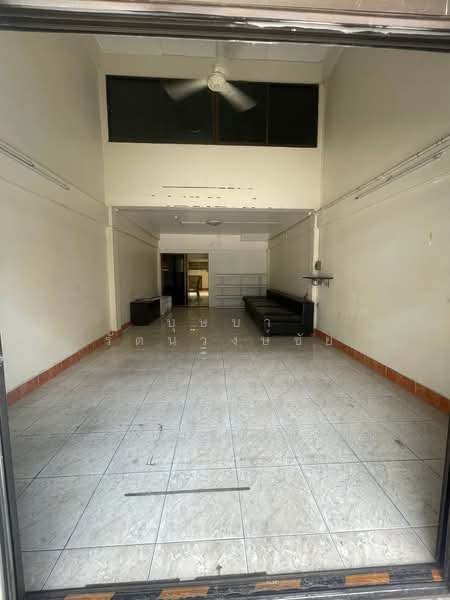 ให้เช่า - จดบริษัทได้ ทำเลสุขาภิบาล 5 ซ.45 ให้เช่าอาคารพาณิชย์ 3.5 ชั้น อาคารพร้อมอยู่ ทำเลดี ราคาถูก, กรุงเทพ