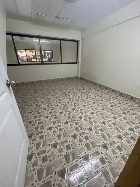 ให้เช่า - จดบริษัทได้ ทำเลสุขาภิบาล 5 ซ.45 ให้เช่าอาคารพาณิชย์ 3.5 ชั้น อาคารพร้อมอยู่ ทำเลดี ราคาถูก, กรุงเทพ