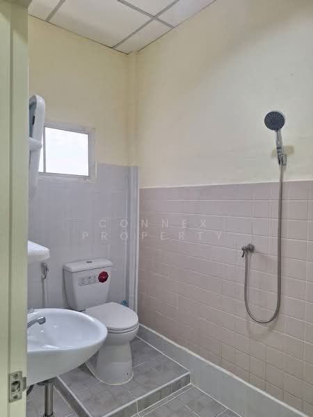 Chat Kaeo Bang Kapi Village, Bangkok, Happyland Road, Khlong Chan, Bang Kapi, Bangkok, 2 Bedrooms, 21 sqm, Townhouse For Sale, by Connex Property, 500212716 - DDproperty.com