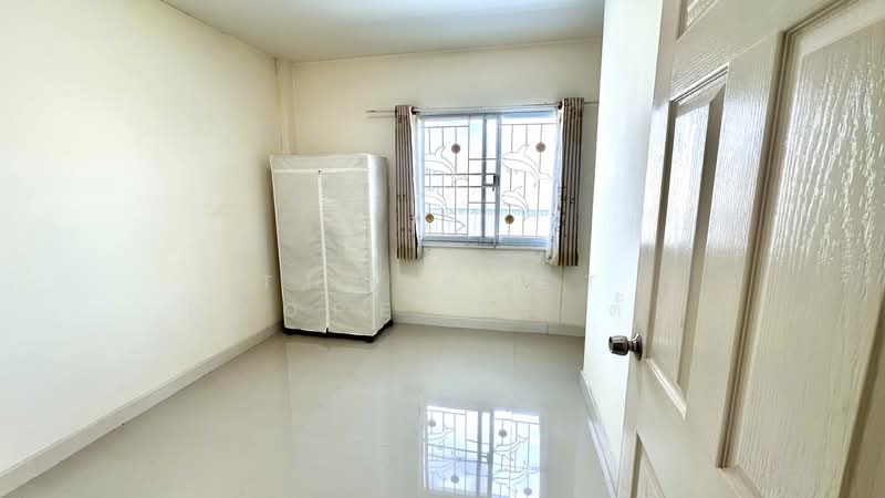 กิตตินคร ทาวน์ บ้านคุ้มเกล้า, Samut Prakan, Phreak Sa Mai, Muang Samut Prakarn, Samut Prakan, 2 Bedrooms, 100 sqm, Townhouse For Sale, by The Best Property ตั้ม, 500212717 - DDproperty.com