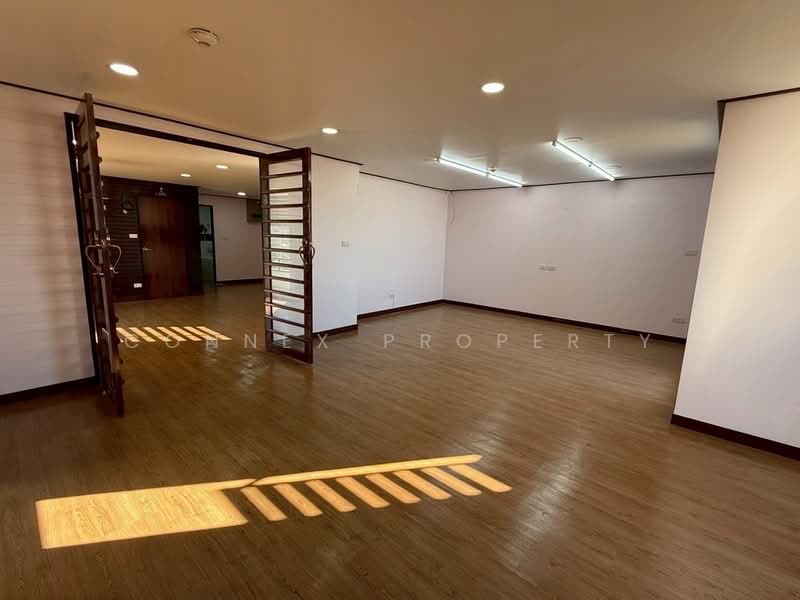 Charoennakorn River Place, Bangkok, Charoennakorn Road, Samlae, Thon Buri, Bangkok, 2 Bedrooms, 110 sqm, Condo For Sale, by Connex Property, 500212729 - DDproperty.com