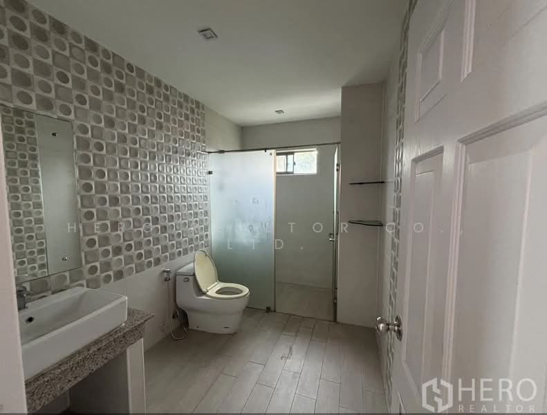 For rent Warehouse 750 sqm in Nuan Chan Bueng Kum Bangkok BRE26011, Bangkok, Nuan Chan, Bueng Kum, Bangkok, , 750 sqm, Warehouse/Factory For Rent, by Hero Realtor Co., Ltd., 500212735 - DDproperty.com