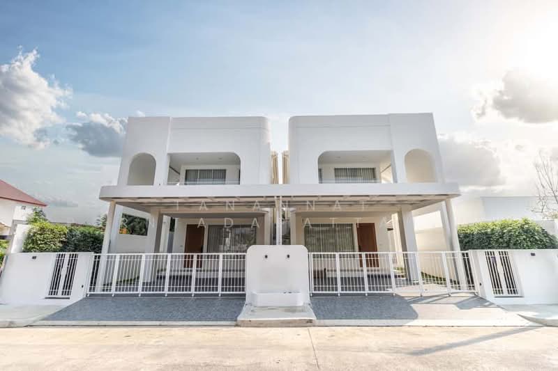 World Club Land, Chiang Mai, Chiang Mai-Hang Dong Road, Nong Kwai, Hang Dong, Chiang Mai, 4 Bedrooms, 350 sqm, Single Detached House For Sale, by Tanannat Porntadapattanayothin, 500212747 - DDproperty.com