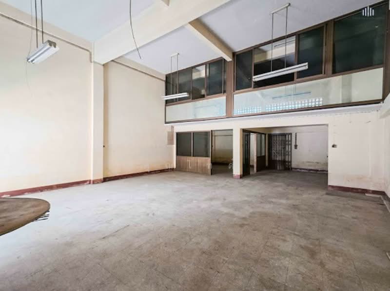 For Sale - ทำเลการค้าติดแนวรถไฟฟ้าMRT!!! เหมาะทำออฟฟิศ คลังสินค้า ขายตึกแถว 4.5 ชั้น2 คูหา 33 ตรว. ติดถนน, Bangkok