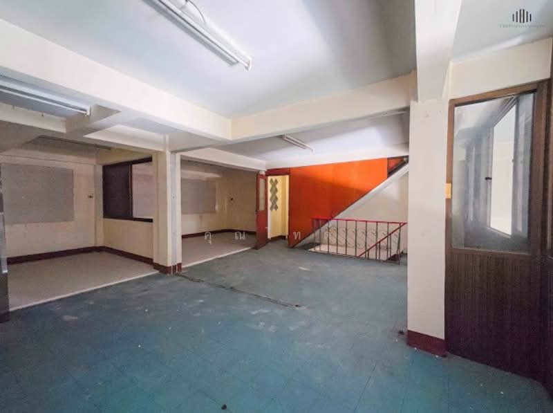 For Sale - ทำเลการค้าติดแนวรถไฟฟ้าMRT!!! เหมาะทำออฟฟิศ คลังสินค้า ขายตึกแถว 4.5 ชั้น2 คูหา 33 ตรว. ติดถนน, Bangkok