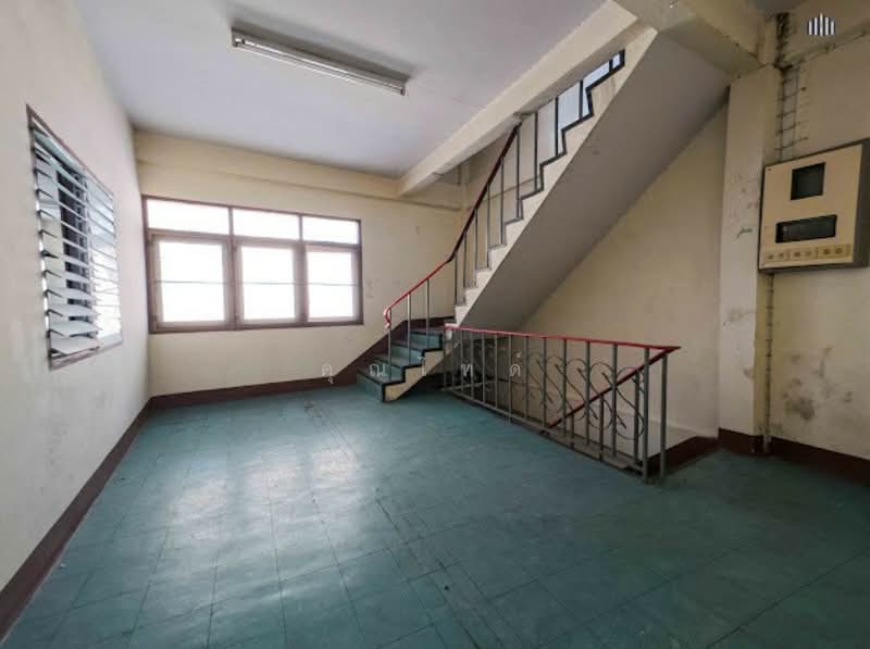 For Sale - ทำเลการค้าติดแนวรถไฟฟ้าMRT!!! เหมาะทำออฟฟิศ คลังสินค้า ขายตึกแถว 4.5 ชั้น2 คูหา 33 ตรว. ติดถนน, Bangkok