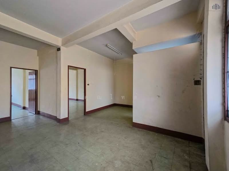 For Sale - ทำเลการค้าติดแนวรถไฟฟ้าMRT!!! เหมาะทำออฟฟิศ คลังสินค้า ขายตึกแถว 4.5 ชั้น2 คูหา 33 ตรว. ติดถนน, Bangkok