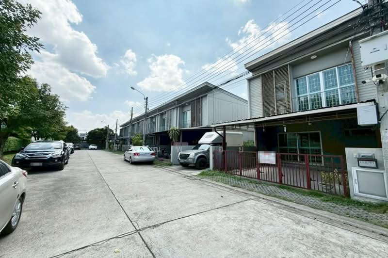 Pruksa Lite Lox Donmuang, Bangkok, Soi Thoet Rachan 45, Si Khan, Don Mueang, Bangkok, 3 Bedrooms, 119 sqm, Townhouse For Sale, by คุณพลอย, 500212761 - DDproperty.com