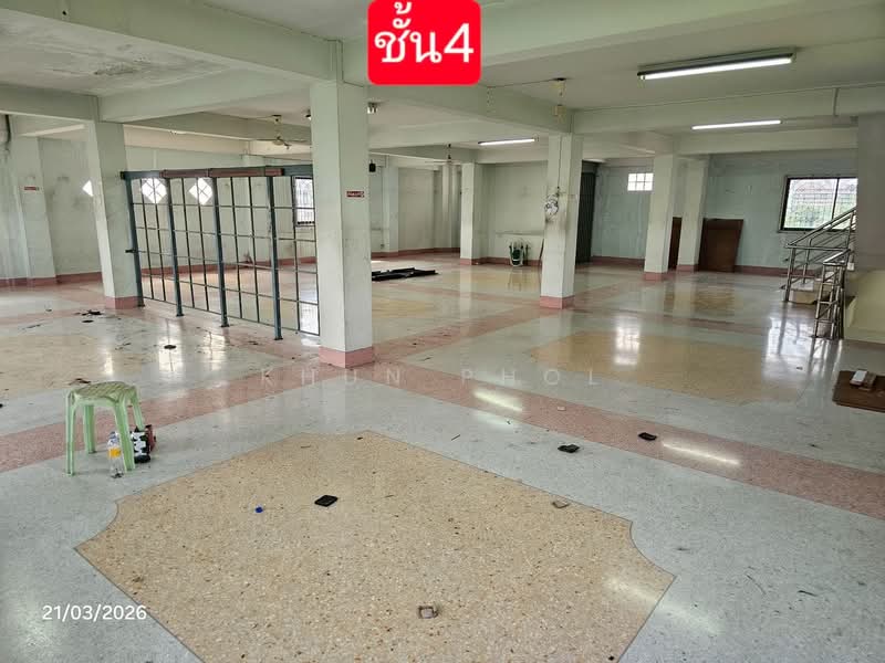 ขาย - อาคารพาณิชย์ 5 ชั้น 3 คูหา, กรุงเทพ